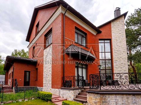 будинок за адресою с. Лісники, Володимирська