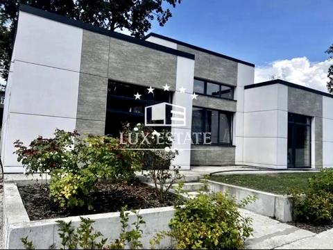 дом по адресу Стежки ул.