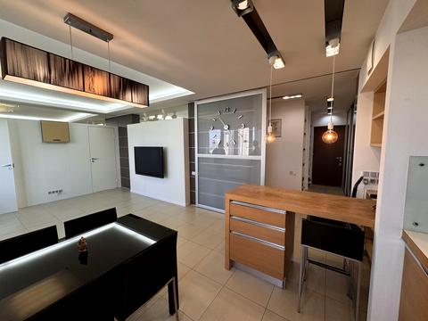 квартира за адресою Верховинна вул., 37