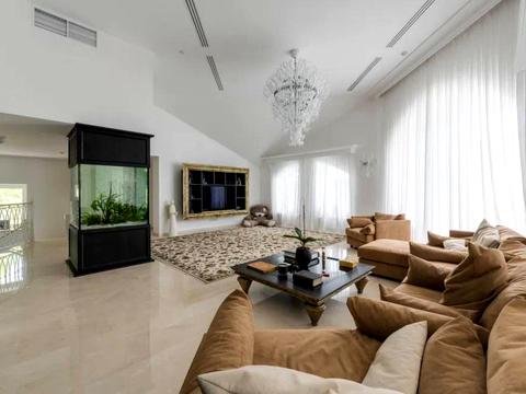 будинок за адресою Богдана Ступки пров.