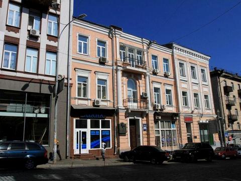 комерційна за адресою Прорізна вул., 15