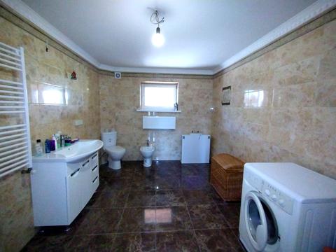будинок за адресою Центральна, 56