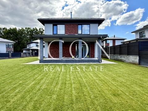 будинок за адресою Грушева вул.