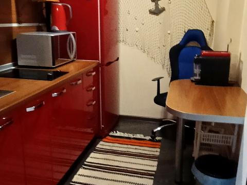 комерційна за адресою Сім'ї Стешенків, 7