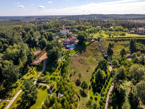 будинок за адресою Вишнева вул., 4