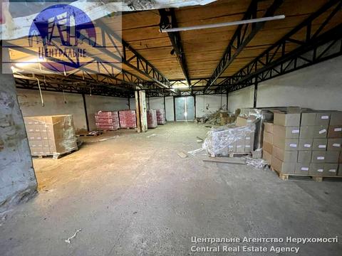 комерційна за адресою Артема, 1