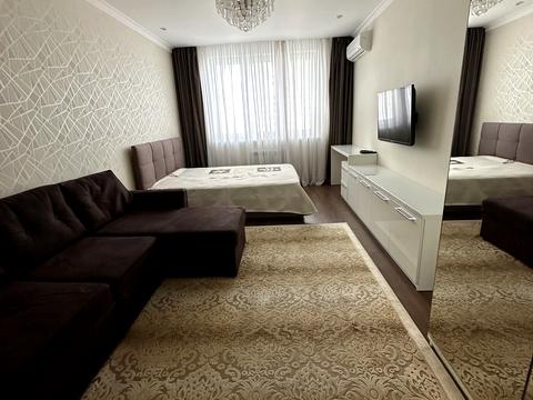 квартира за адресою Патріарха Мстислава Скрипника вул., 40