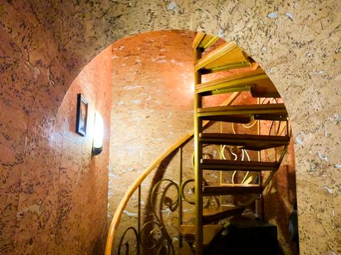 квартира за адресою Пилипа Орлика вул. (Паризької Комуни), 1