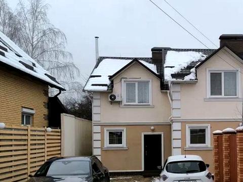 будинок за адресою яготинська