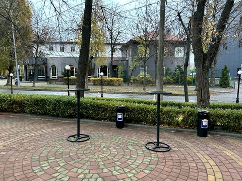комерційна за адресою Польова вул., 24