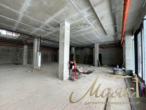комерційна за адресою Миколи Бажана просп., 1-и