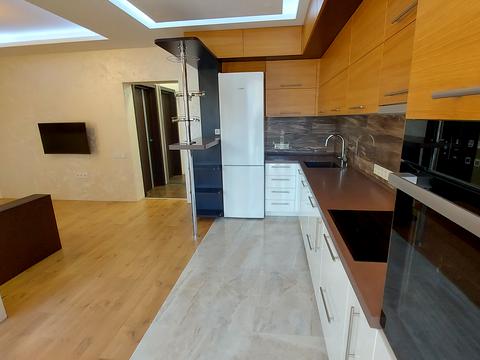 квартира за адресою Івана Кавалерідзе вул., 7