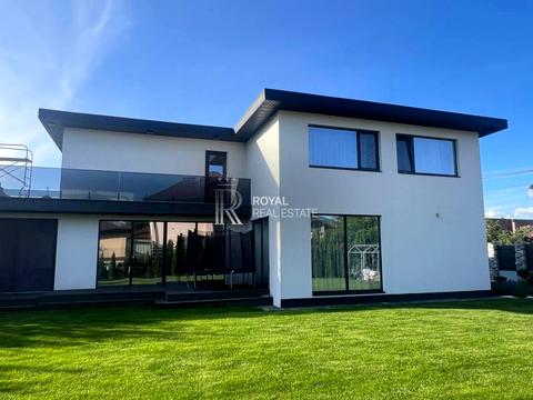 дом по адресу Трояндова