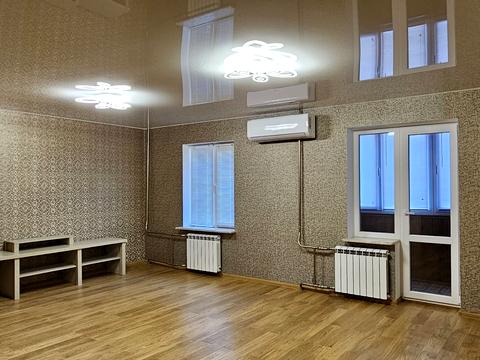 квартира за адресою Анни Ахматової вул., 11