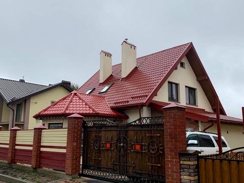 дом по адресу Коновальця, 10