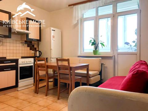 квартира за адресою Воскресенська вул., 12-В