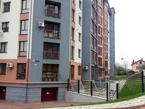 коммерческая по адресу Європейська пл., 2