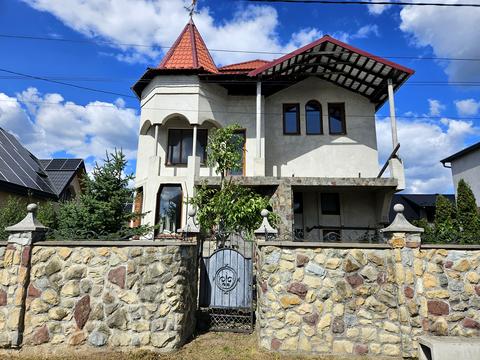 будинок за адресою Молодіжна, 7