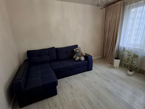 квартира за адресою Академіка Глушкова просп., 9
