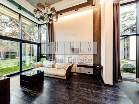 будинок за адресою с. Козин, Вишнева вул.