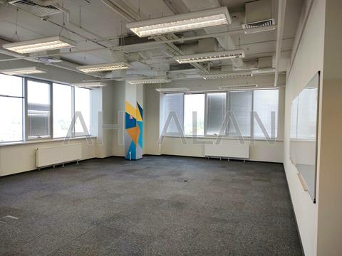 комерційна за адресою Вацлава Гавела бульв. (Івана Лепсе), 63