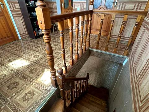 будинок за адресою Ломоносова вул., 42