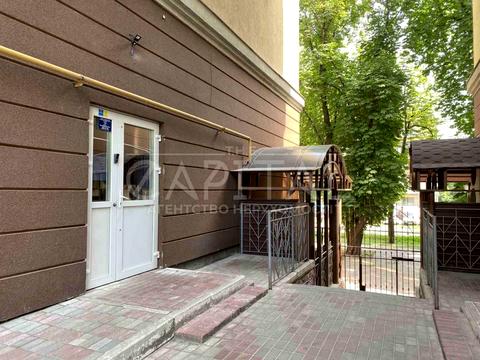 комерційна за адресою Вишгородська вул., 45