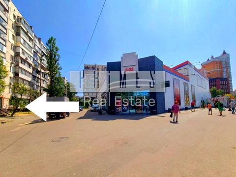 комерційна за адресою Зої Гайдай вул., 6