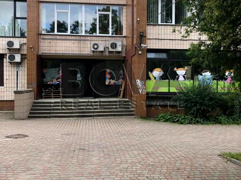 комерційна за адресою Лук'янівська вул., 1