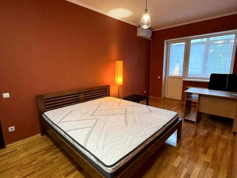 квартира по адресу Академика Амосова ул., 6