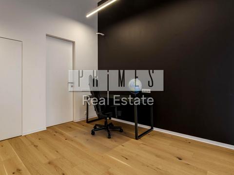 будинок за адресою Вишнева вул.