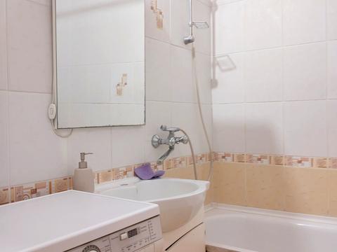 квартира за адресою Курсанта Єськова вул., 8-А