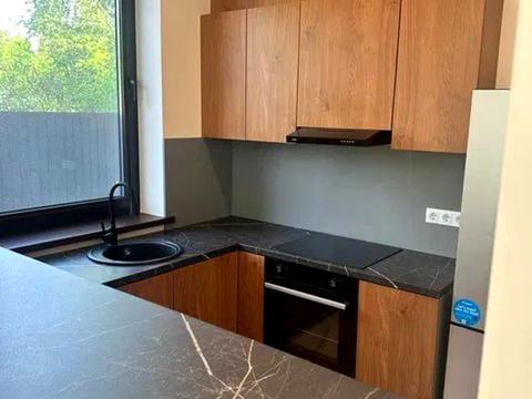 дом по адресу Сержа Лифаря ул. (Олександра Сабурова)