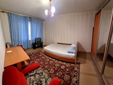 квартира за адресою Володимира Висоцького бульв., 5