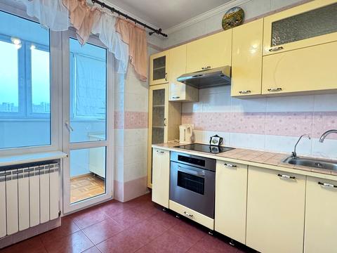 квартира за адресою Теремківська вул., 12