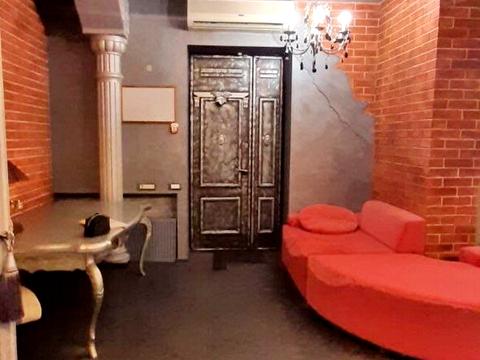 коммерческая по адресу Мукачевский пер., 6