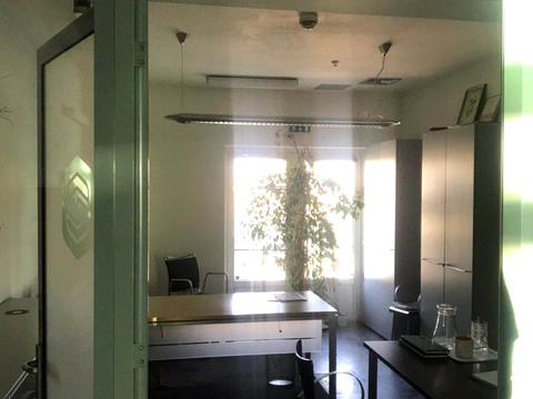 комерційна за адресою Басейна вул., 4а