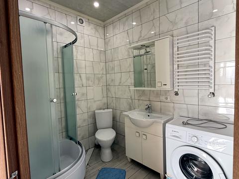 квартира по адресу Шкільна ул., 5