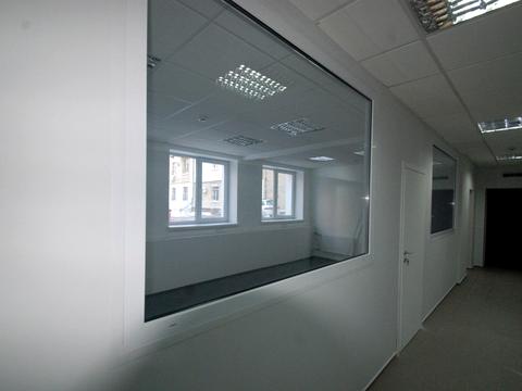 комерційна за адресою Варязький пров., 4-В