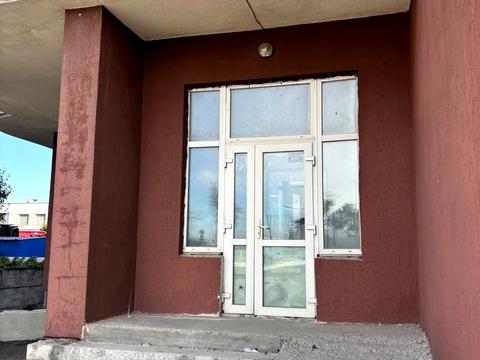 комерційна за адресою Добробутна вул., 1