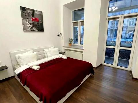 квартира за адресою Велика Васильківська вул. (Червоноармійська), 28