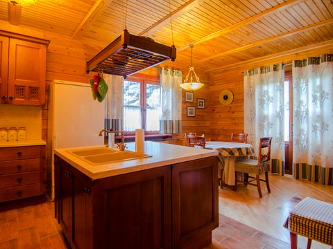 дом по адресу с. Новые безрадичи, Лесная, 99