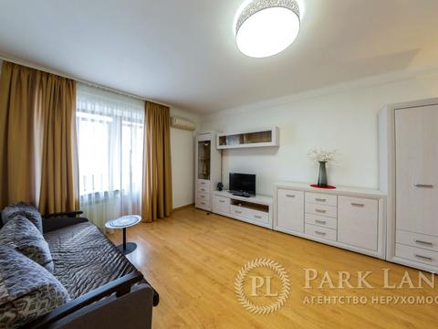 квартира по адресу Трёхсвятительская ул., 3