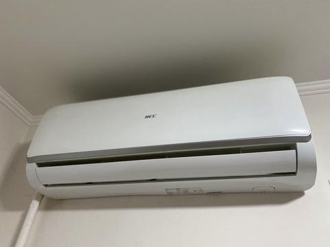 квартира за адресою Ревуцького вул., 19/1