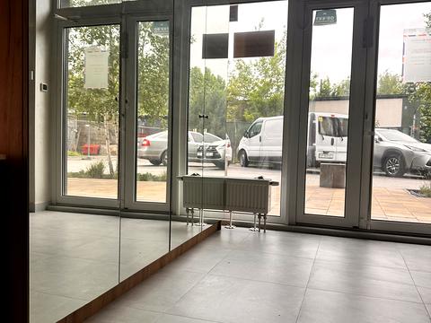 комерційна за адресою Ломоносова, 40