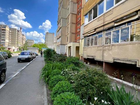 комерційна за адресою Квартальная, 8/8