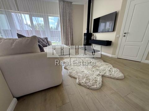 будинок за адресою Приозерна вул.