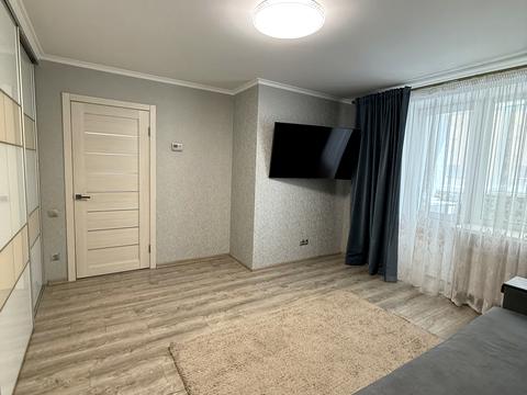 квартира за адресою Михайла Лушпи просп., 2/1