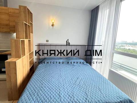 квартира за адресою Дніпровська набережна вул., 17-К