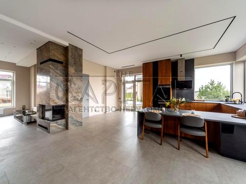 дом по адресу бучанський